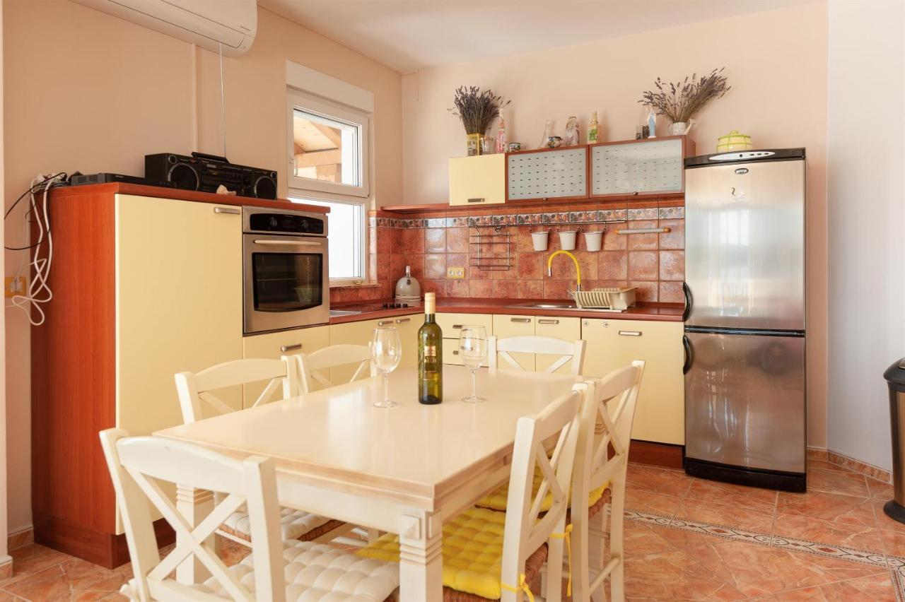 Apartments Gordana Lokva Rogoznica Ngoại thất bức ảnh