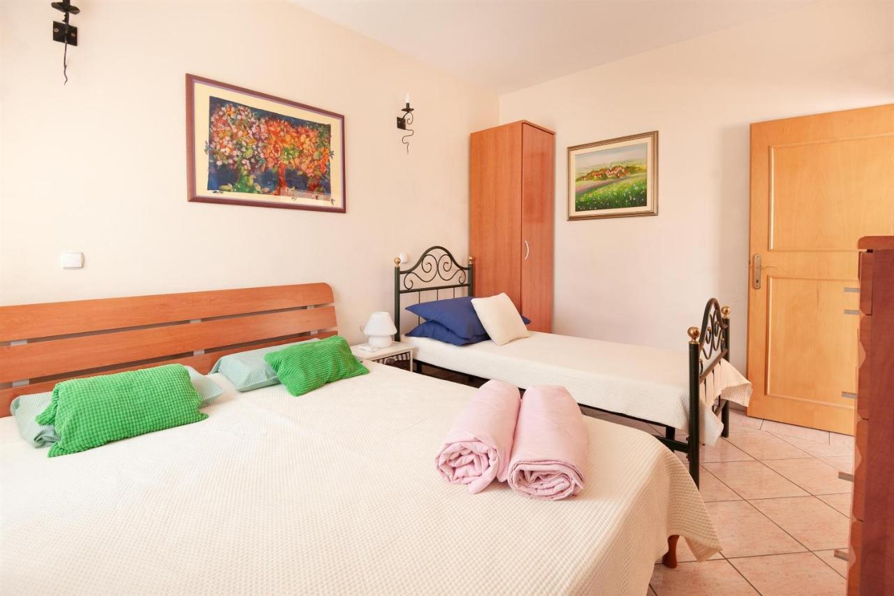 Apartments Gordana Lokva Rogoznica Ngoại thất bức ảnh