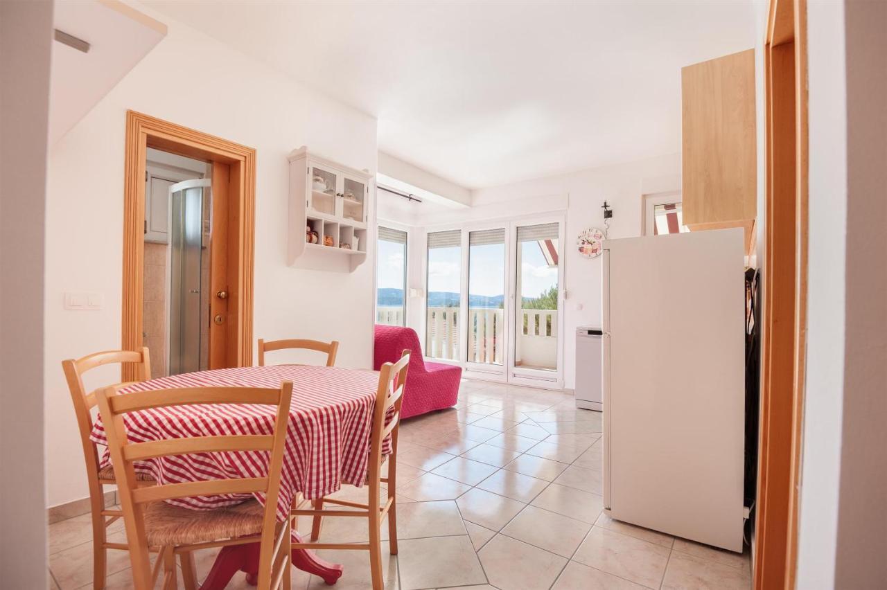 Apartments Gordana Lokva Rogoznica Ngoại thất bức ảnh